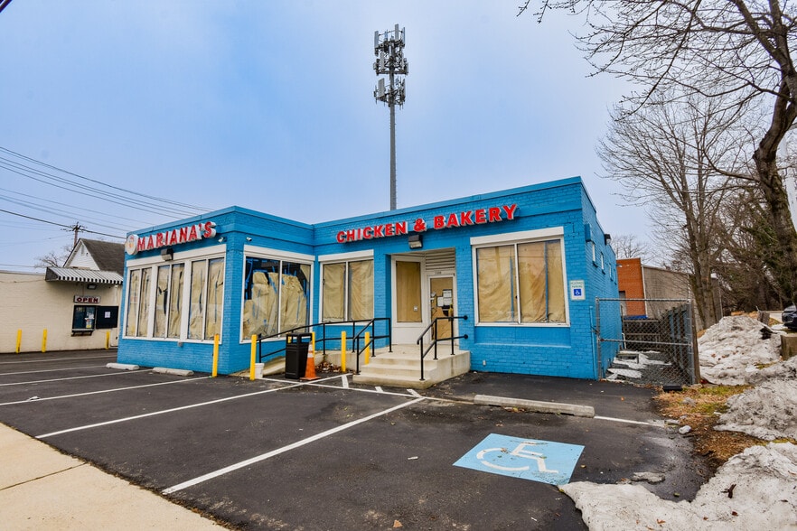 More Photos Of 7509 Allentown Rd, Fort Washington General Retail For Lease