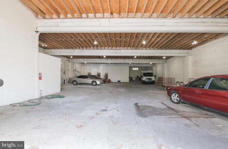 More Photos Of 4233-37 Park, Philadelphia Light Distribution For Sale