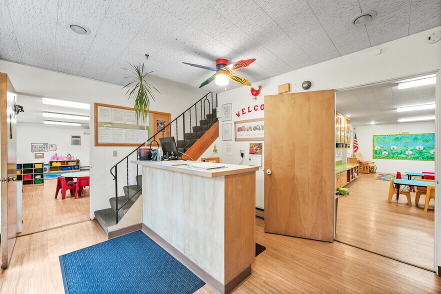 More Photos Of 12975 SW Grant St, Tigard Daycare Center For Sale