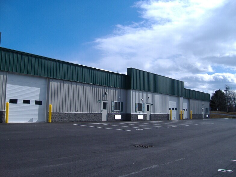 More Photos Of 2 Lincoln Ave, Scarborough Warehouse For Sale