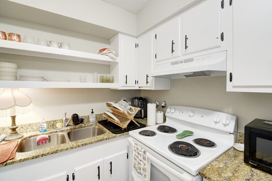 More Photos Of 119 N 35th Ave, Hattiesburg Apartments For Sale