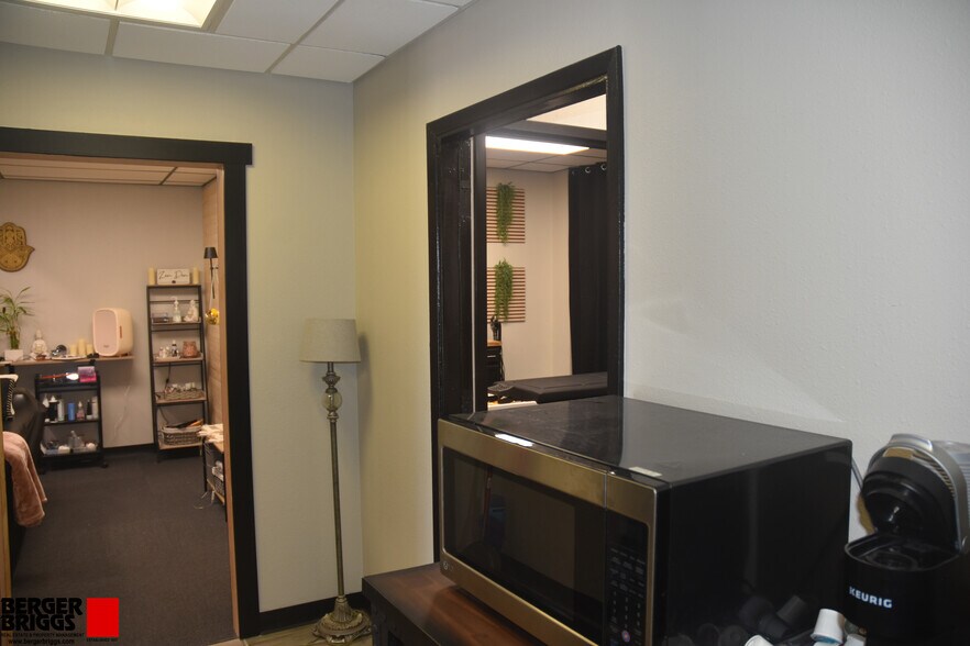 More Photos Of 2516 Southern Blvd, Rio Rancho Freestanding For Sale