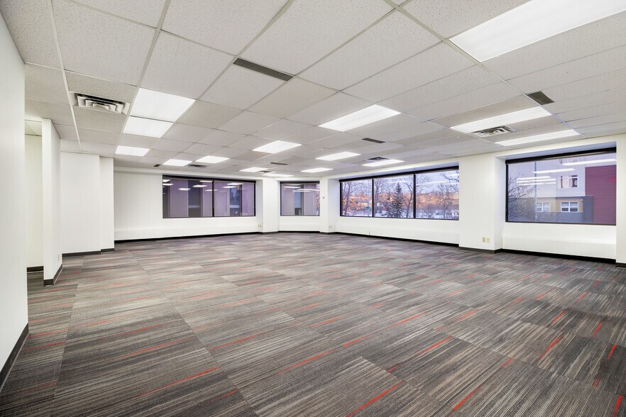 More Photos Of 609 14th St NW, Calgary Office For Lease