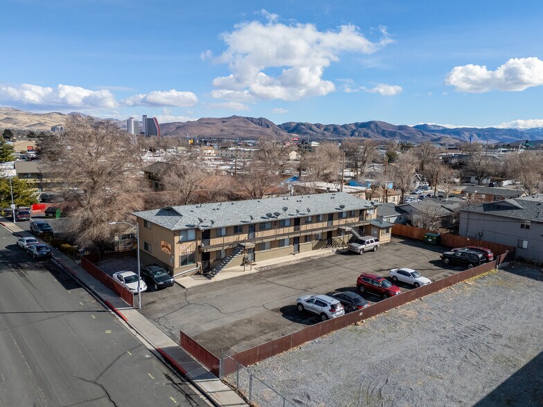 More Photos Of 2555 G St, Sparks Apartments For Sale