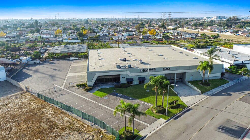 Primary Photo Of 1175 N Knollwood Cir, Anaheim Warehouse For Lease