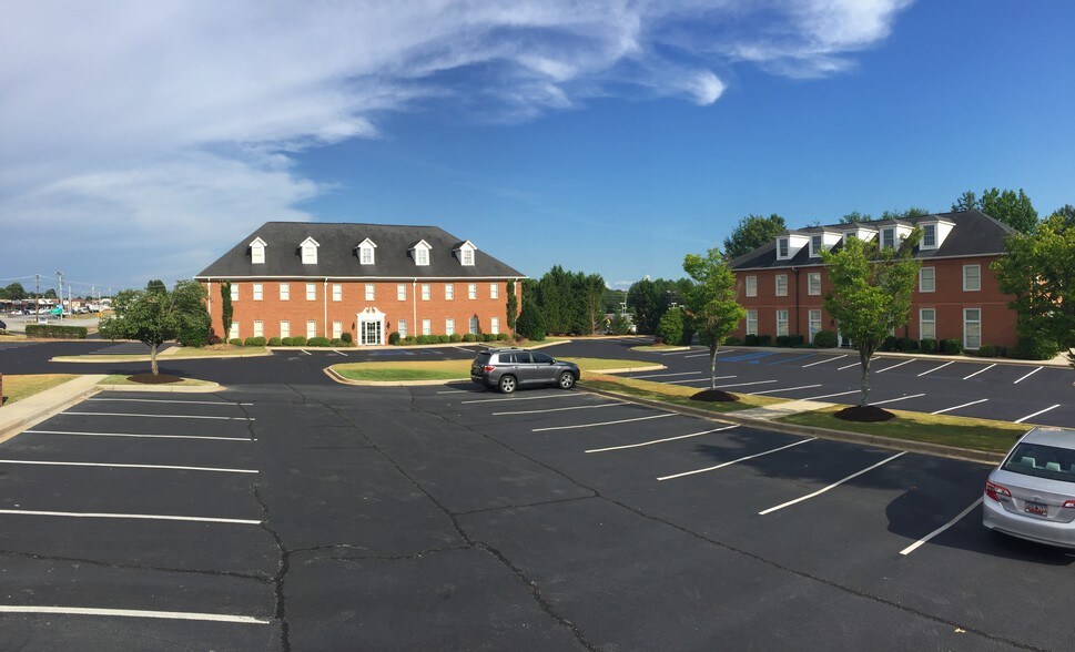 More Photos Of 1818 E Main St, Easley Unknown For Lease