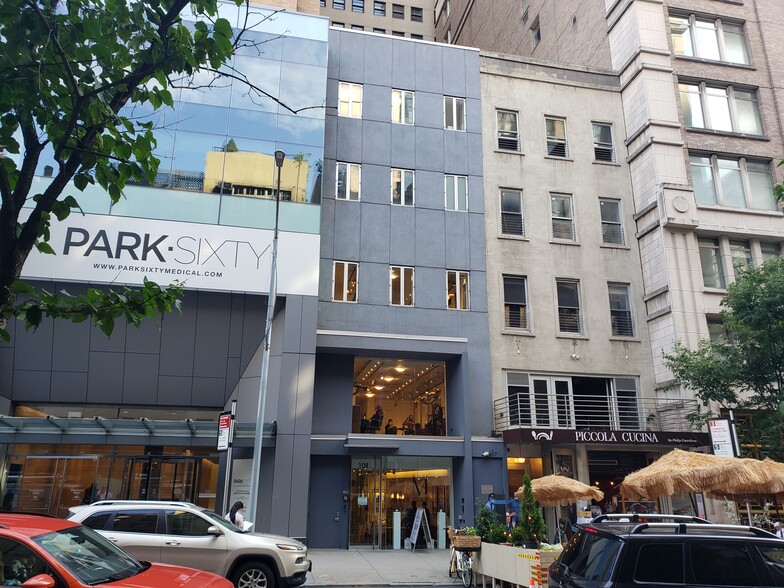 More Photos Of 108 E 60th St, New York Storefront Retail Office For Sale