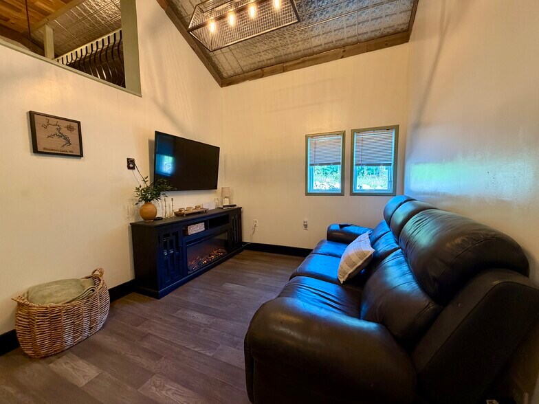 More Photos Of 4265 Goose Point Rd, Bassett Marina For Sale