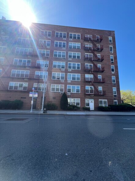 More Photos Of 207 Ocean Pky, Brooklyn Apartments For Sale