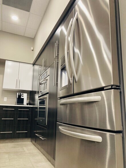 More Photos Of 18905 111 Av NW, Edmonton Flex For Sale