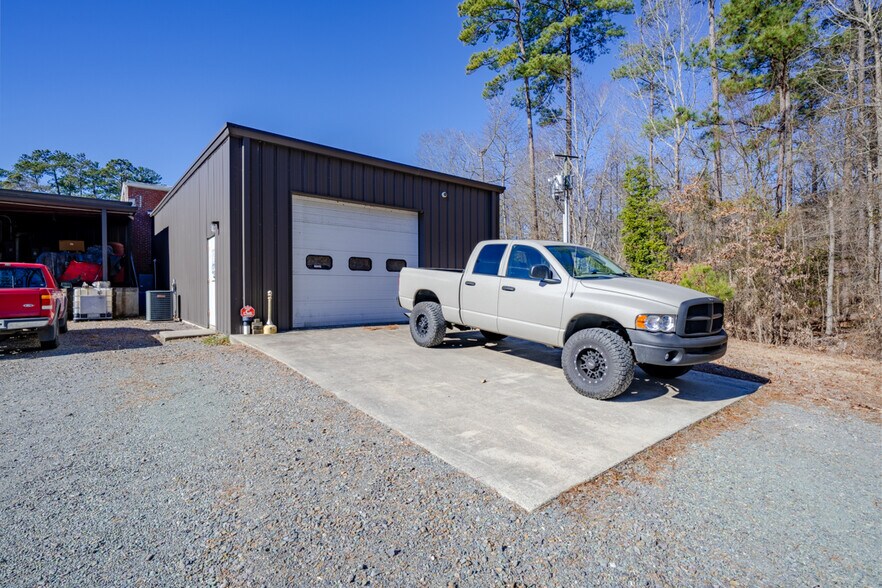 More Photos Of 1434 Farrington Rd, Apex Light Manufacturing For Sale