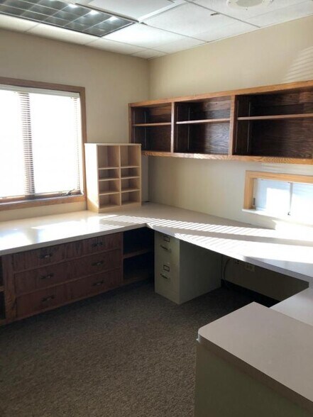 More Photos Of 1105 E Algonquin Rd, Arlington Heights Office For Lease