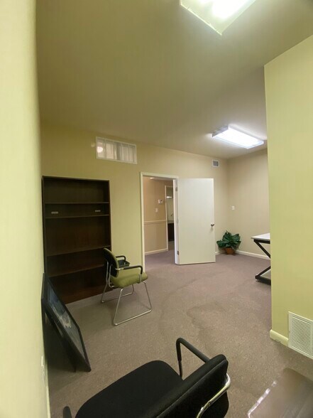 More Photos Of 333-335 Southfield Rd, Shreveport Freestanding For Lease