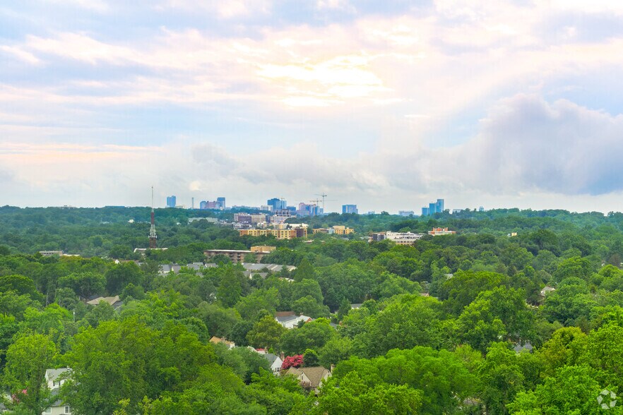 More Photos Of 6400 Arlington Blvd, Falls Church Office For Lease