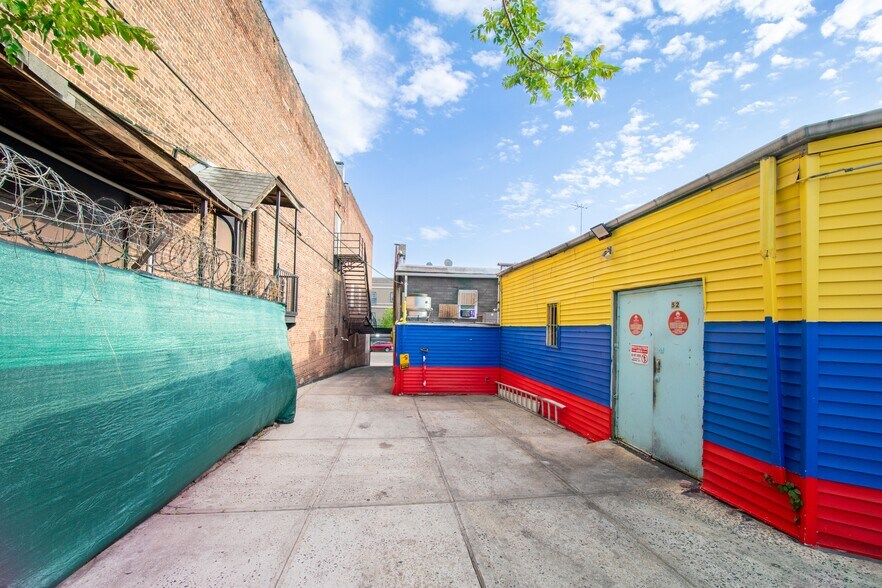 More Photos Of 1129 Elizabeth Ave, Elizabeth Storefront Retail Residential For Sale