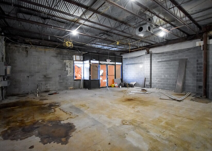 More Photos Of , Washington General Retail For Sale