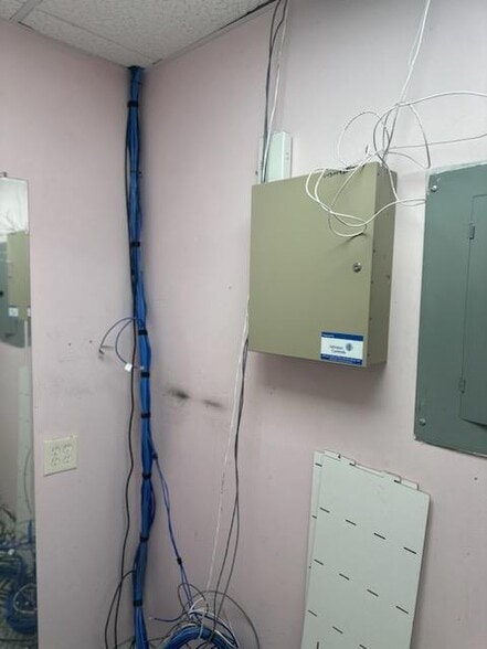 More Photos Of 9539 US Highway 98 W, Destin Freestanding For Sale