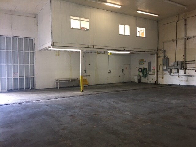 More Photos Of 3151 Waconda Rd NE, Gervais Warehouse For Lease