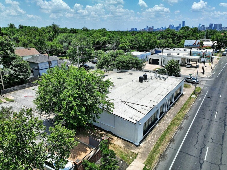 More Photos Of 4301 Guadalupe St, Austin Storefront Retail Office For Lease