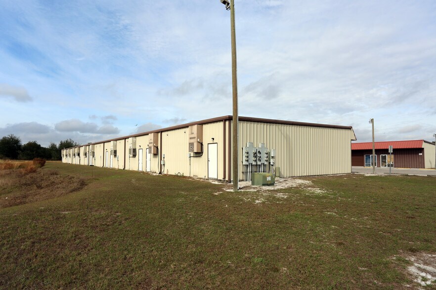 More Photos Of 4753 Allen Rd, Zephyrhills Manufacturing For Lease