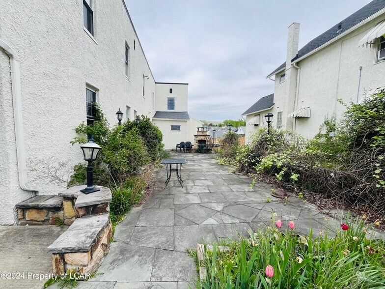 More Photos Of 501 N Main St, Old Forge Restaurant For Sale