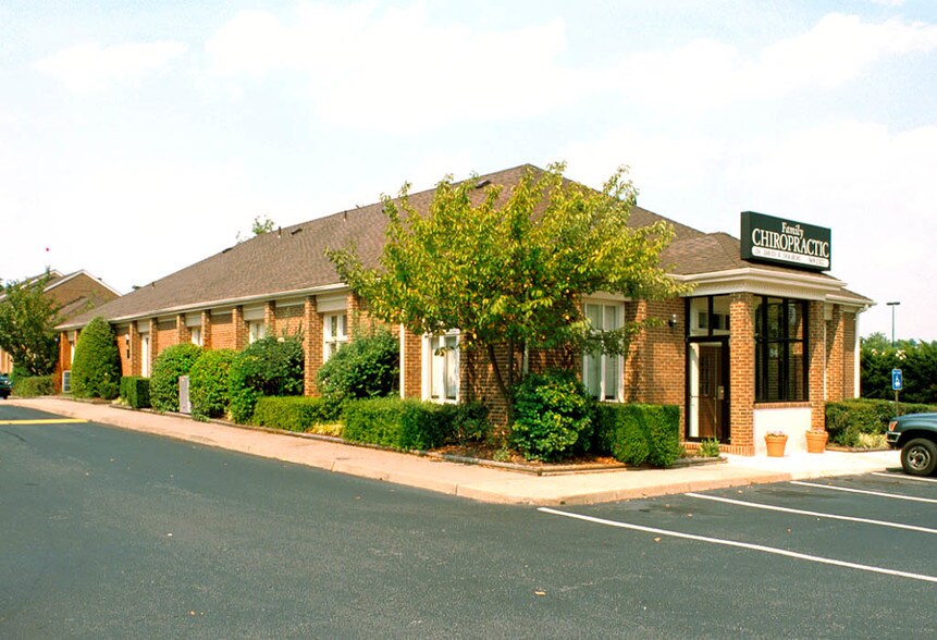 More Photos Of 6201-6209 Old Keene Mill Ct, Springfield Medical For Lease