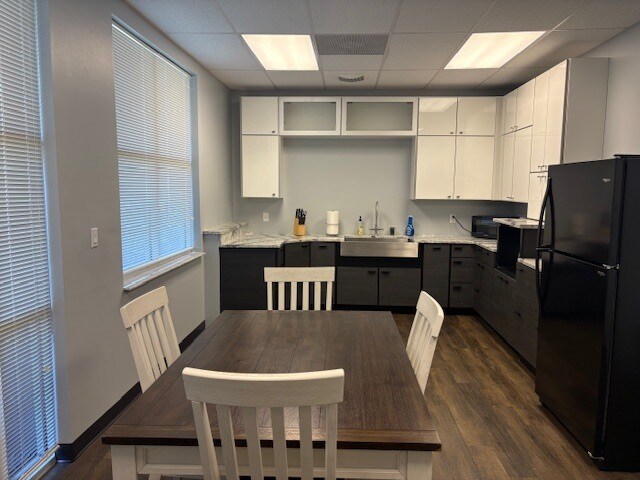 More Photos Of 6150 Diamond Centre Ct, Fort Myers Unknown For Lease