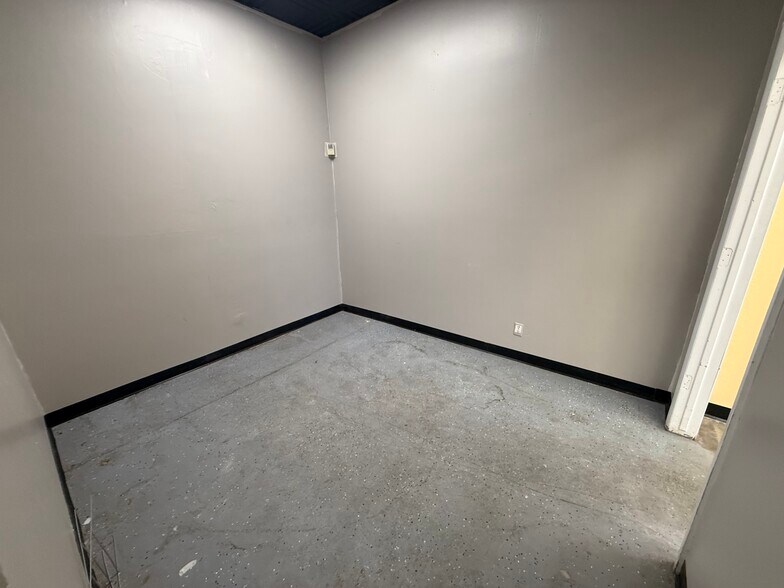 More Photos Of 273 W 500 S, Bountiful Unknown For Lease