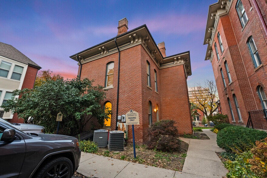More Photos Of 1070 Washington St, Kansas City Office Residential For Sale