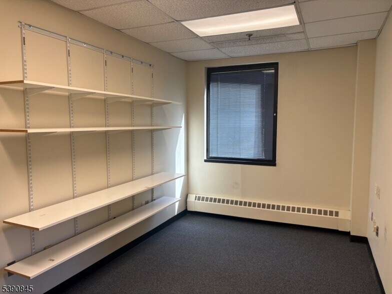More Photos Of 141 Southside Ave, Bridgewater Office For Lease