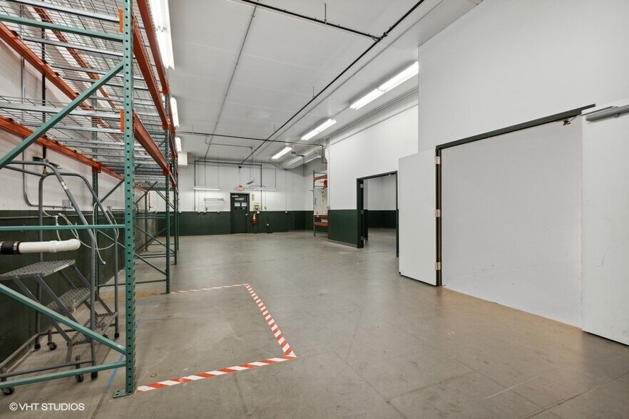 More Photos Of 454 County Rd V V, Somerset Manufacturing For Sale