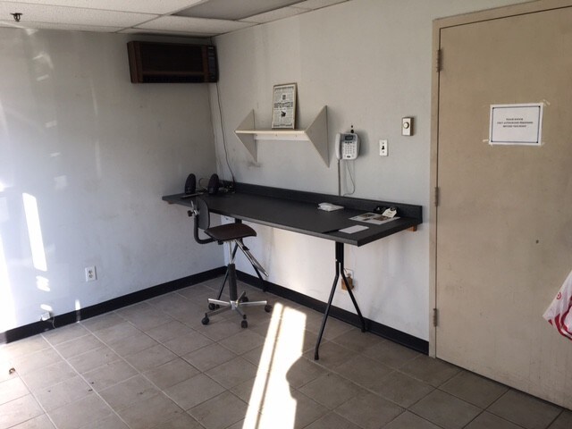 More Photos Of 2221 5th Ave, Ronkonkoma Warehouse For Lease