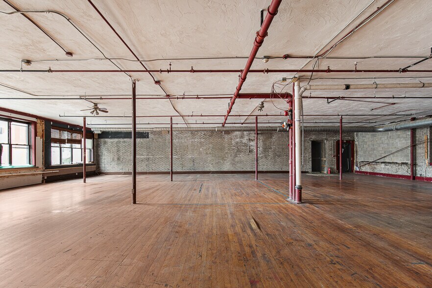 More Photos Of 71 Richmond St, Providence Office Residential For Lease