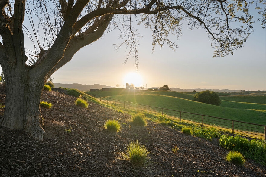 More Photos Of 35 Wellsona Rd, Paso Robles Specialty For Sale