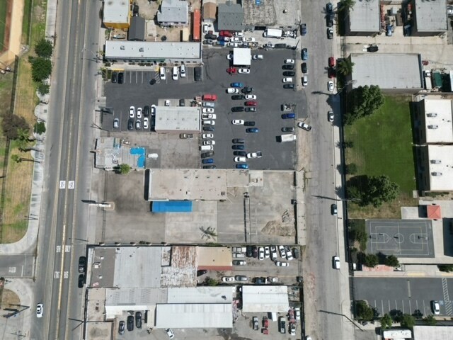 More Photos Of 247 S E St, San Bernardino Carwash For Sale