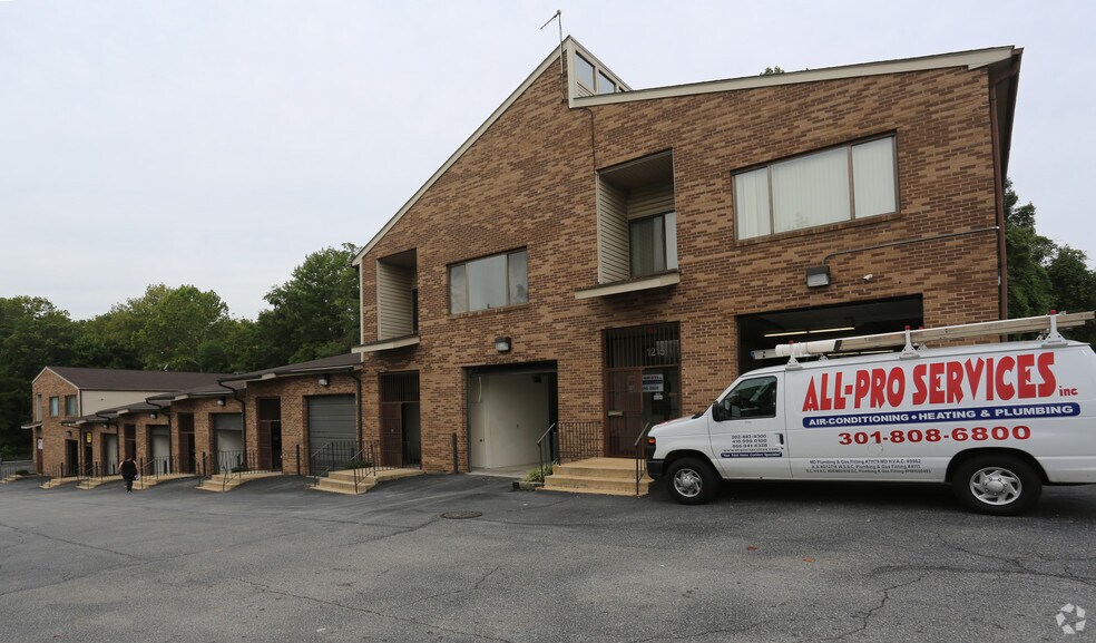 12151227 Ritchie Rd, Capitol Heights, MD 20743 Industrial For Lease