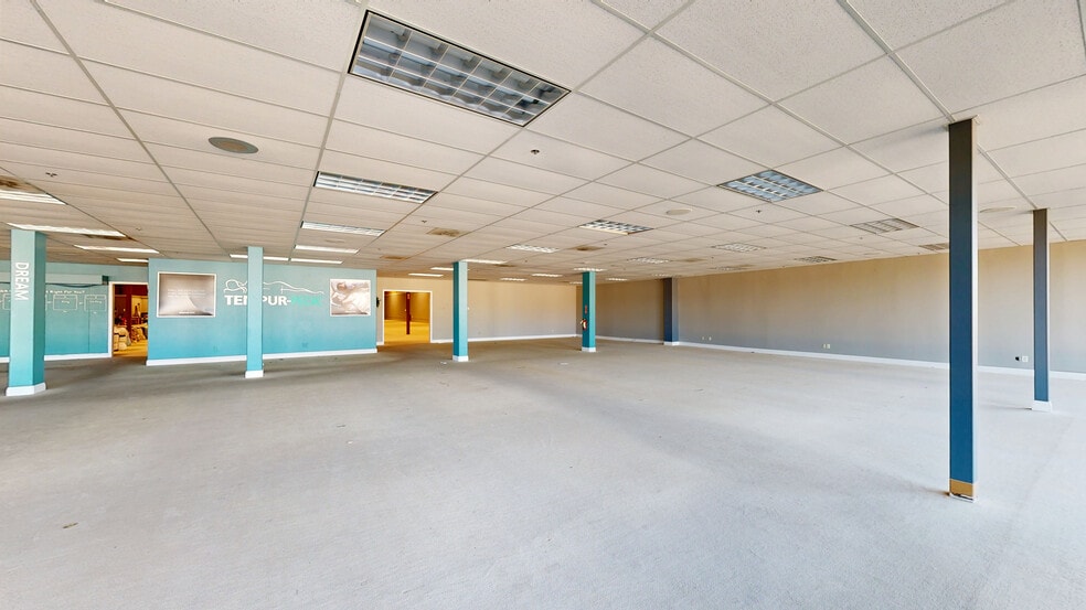 Primary Photo Of 2320-2340 Auburn Blvd, Sacramento Unknown For Lease