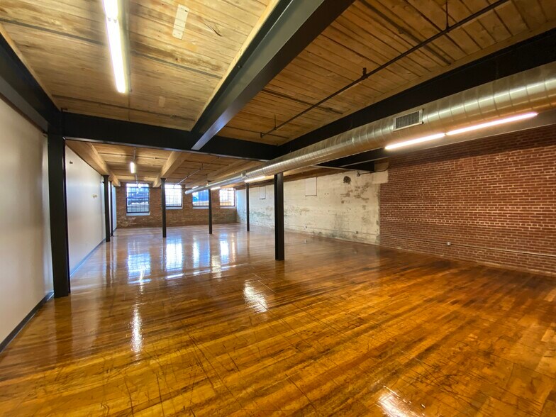 More Photos Of 165 Brumley Ave, Concord Office For Sale