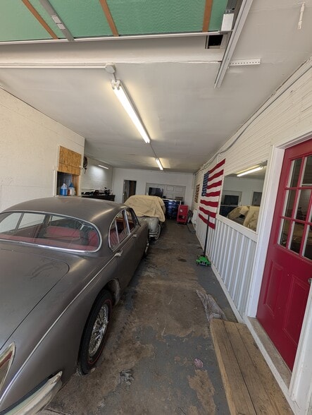 More Photos Of 67 Brenner Ave, Dayton Warehouse For Sale