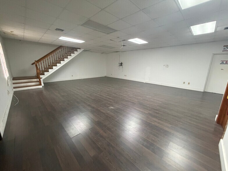 More Photos Of 3551-3557 NW 79th Ave, Miami Warehouse For Lease