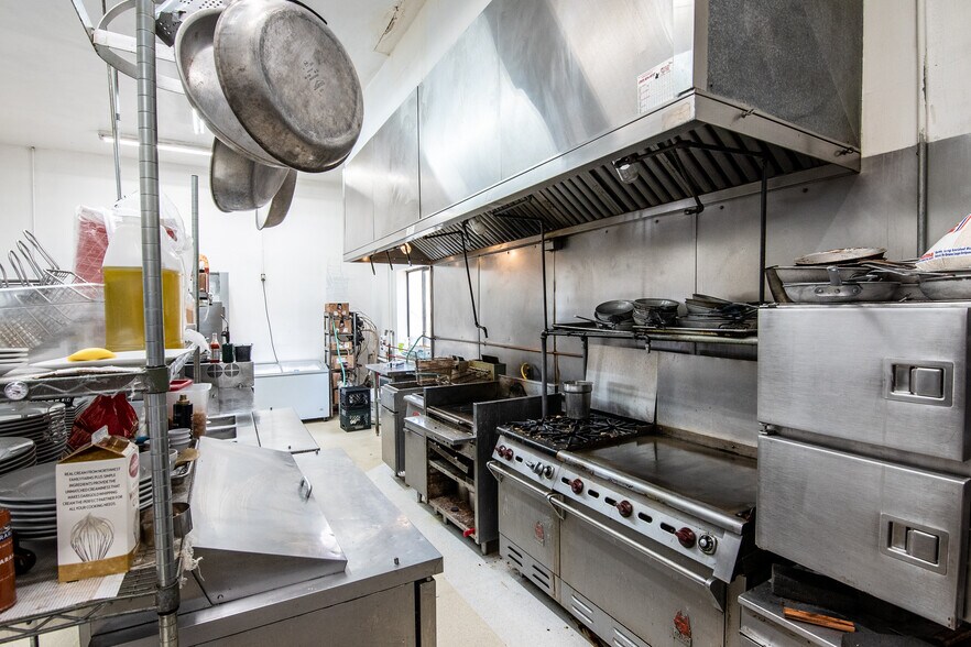 More Photos Of 810 Port Road, Point Arena Restaurant For Sale
