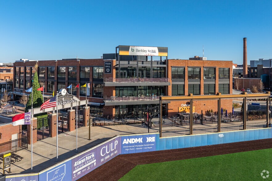 More Photos Of 275 N Elm St, High Point Office For Lease