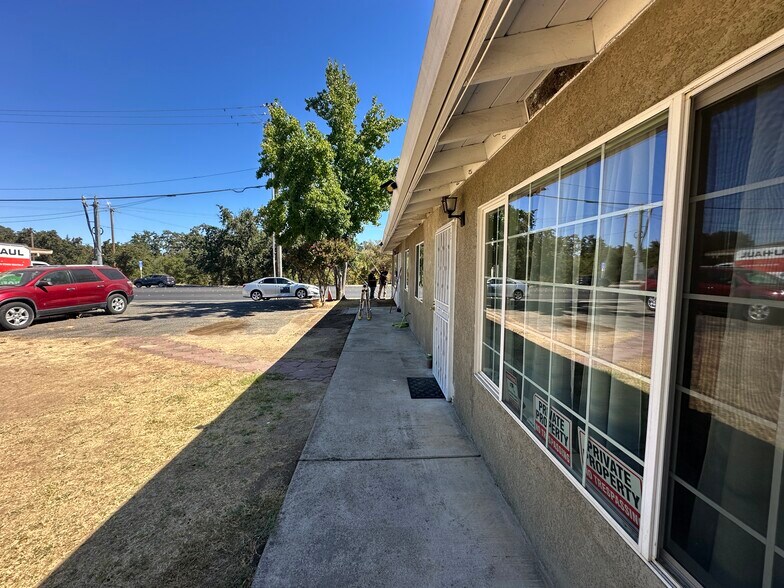 More Photos Of 1822 Cirby Way, Roseville Apartments For Sale