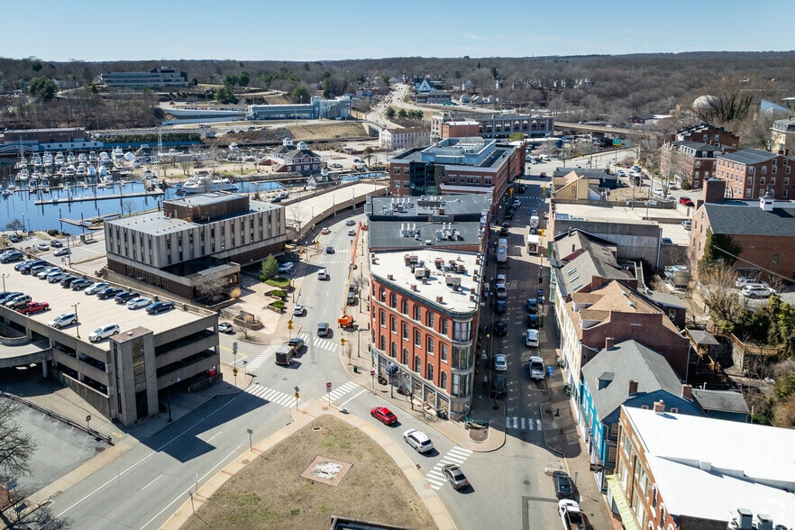 More Photos Of 97-105 Main St, Norwich Office For Lease