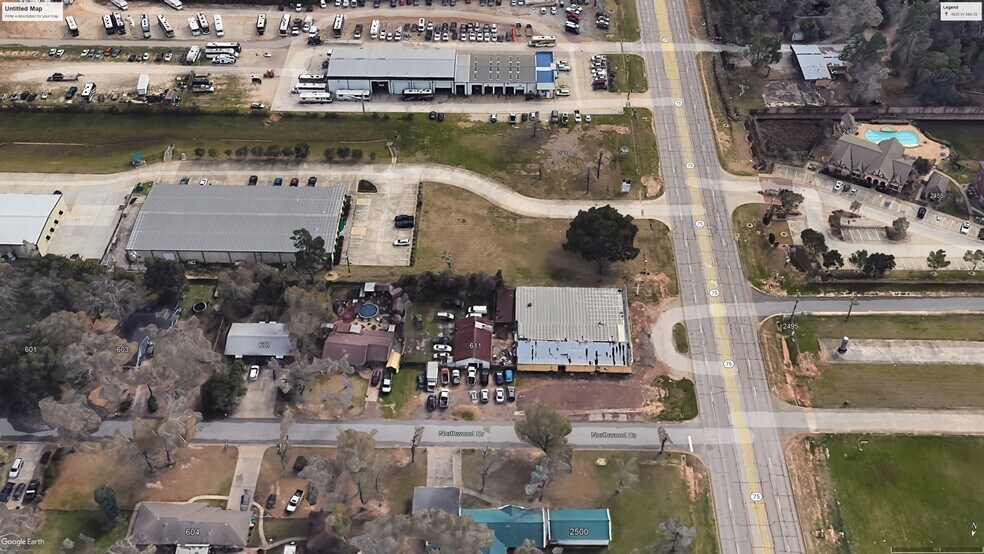 More Photos Of 611 Northwood Dr, Conroe Flex For Sale