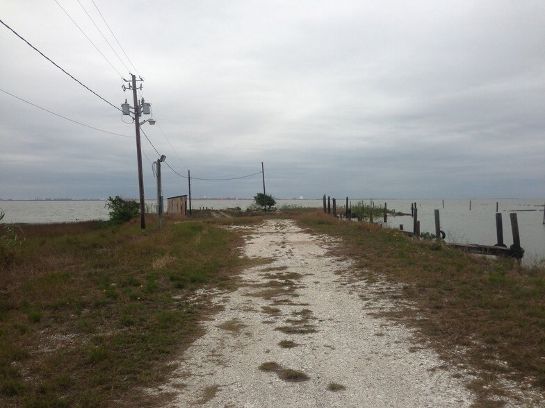 More Photos Of 408 S Commerce St, Port Lavaca Land For Lease