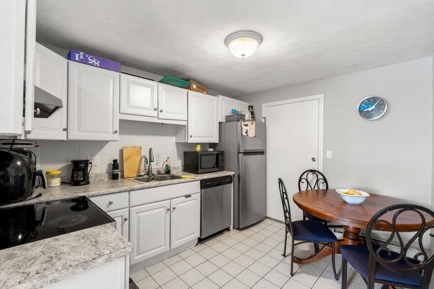 More Photos Of 32 Bradford St, Concord Apartments For Sale