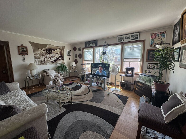 More Photos Of 1860-1900 Parkside Dr, Park Ridge Apartments For Sale