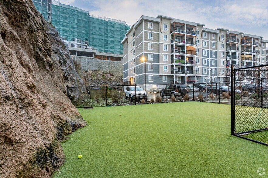 More Photos Of 711 Treanor Av, Langford Apartments For Sale
