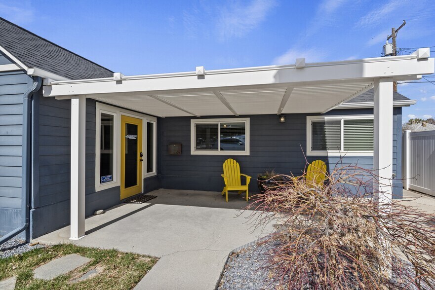 More Photos Of 124 E Pine Ave, Meridian Office For Sale